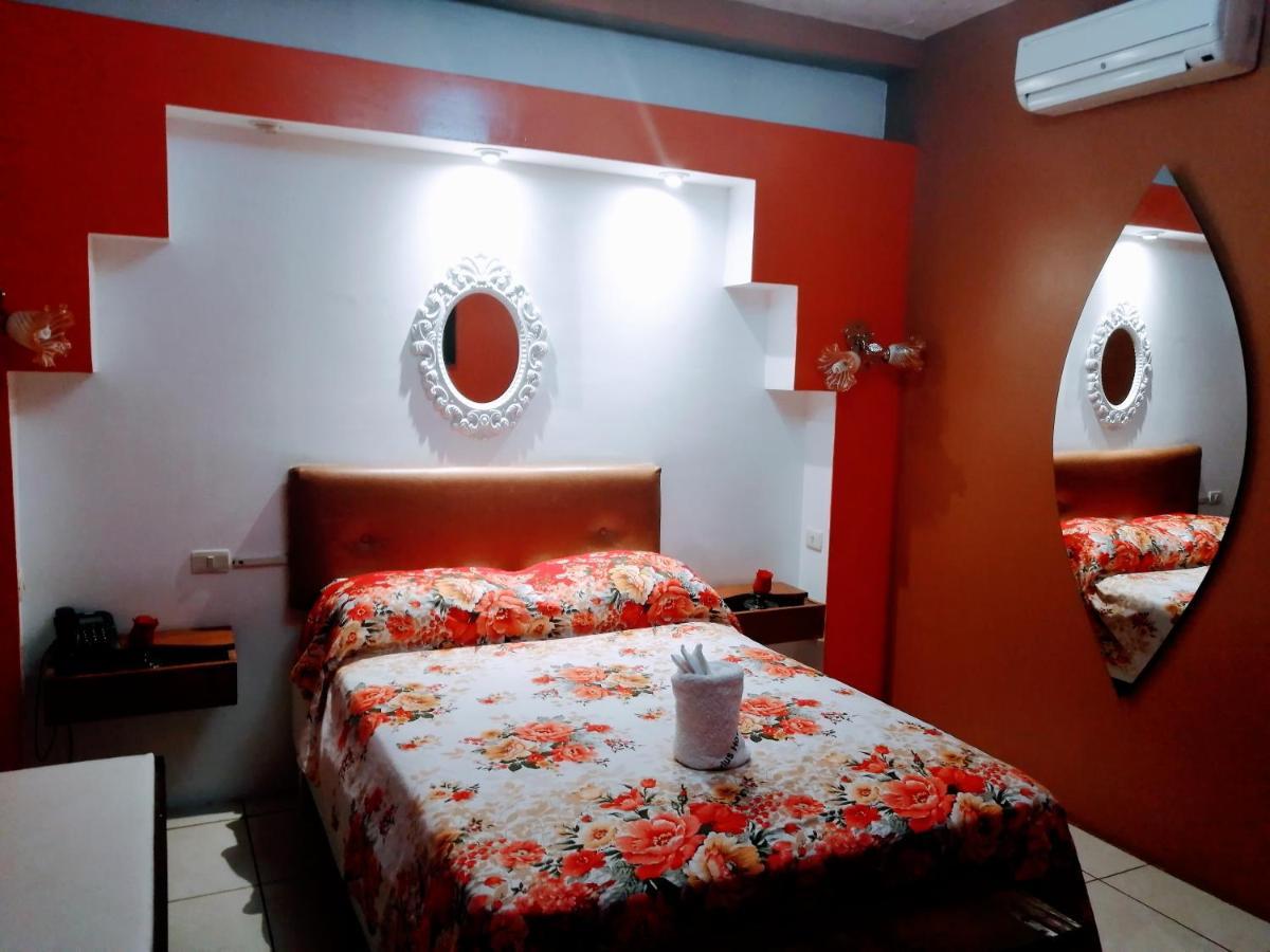 Stylus Hotel Iquitos Exterior foto